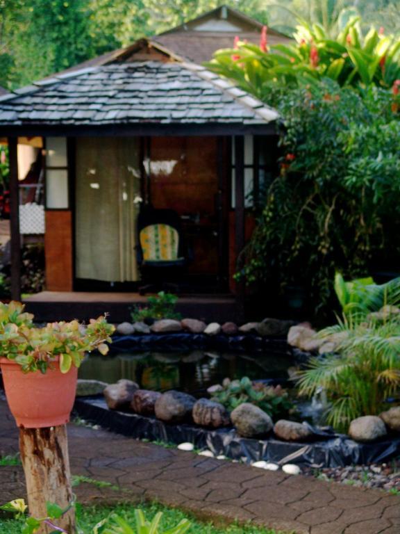 Tauhanihani Village Lodge La Vague Bleue Teahupoo Екстериор снимка